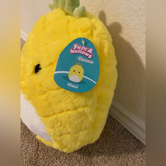 New Maui The Pineapple Fuzzamallow Squishmallow - Picture 12 of 16